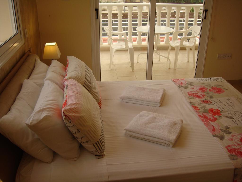 Athena Villa Ayia Napa Exterior foto
