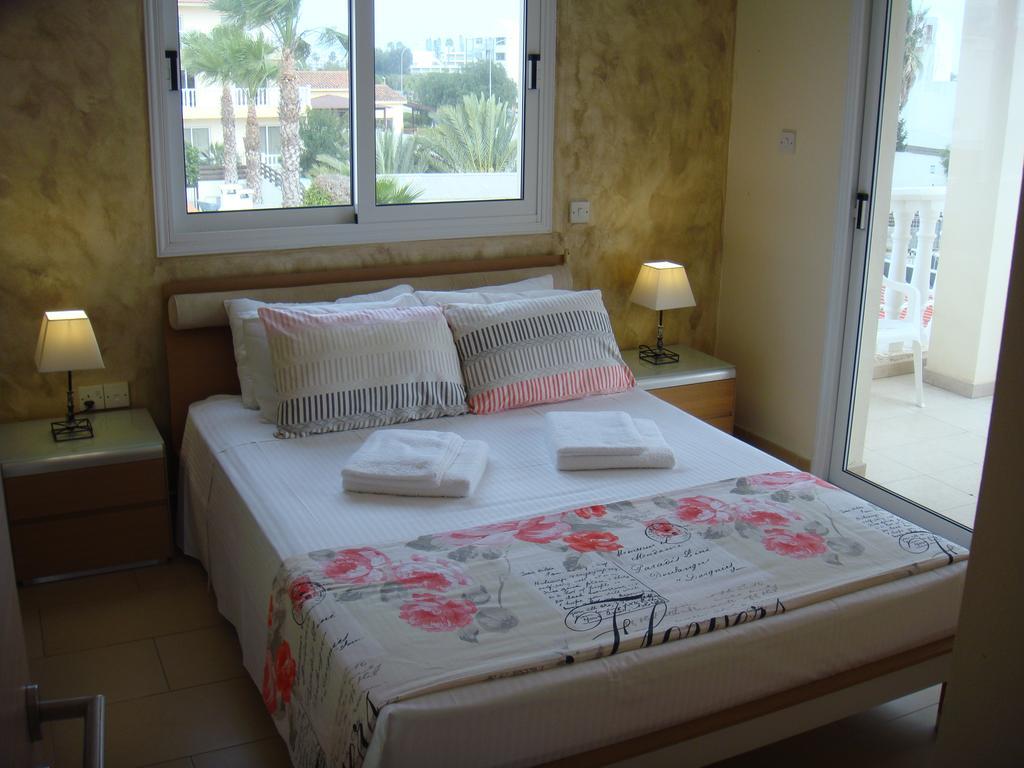 Athena Villa Ayia Napa Exterior foto