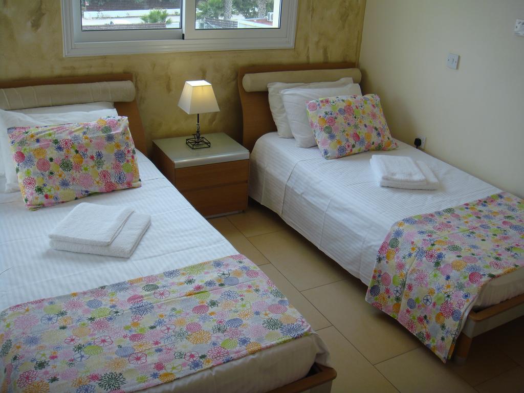 Athena Villa Ayia Napa Exterior foto